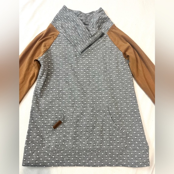 Maurices Gray and White Polka Dot Top w Brown Sleeves Cowl Neck Sweatshirt XS - Picture 2 of 16